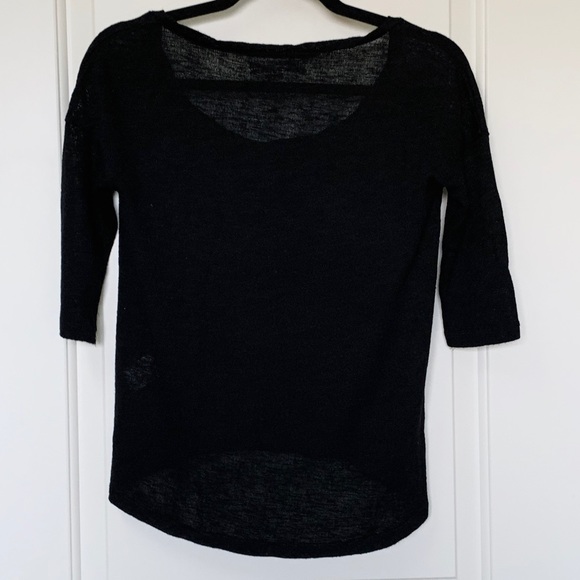 Plenty- Monk & Lou semi mesh black top - Picture 2 of 4